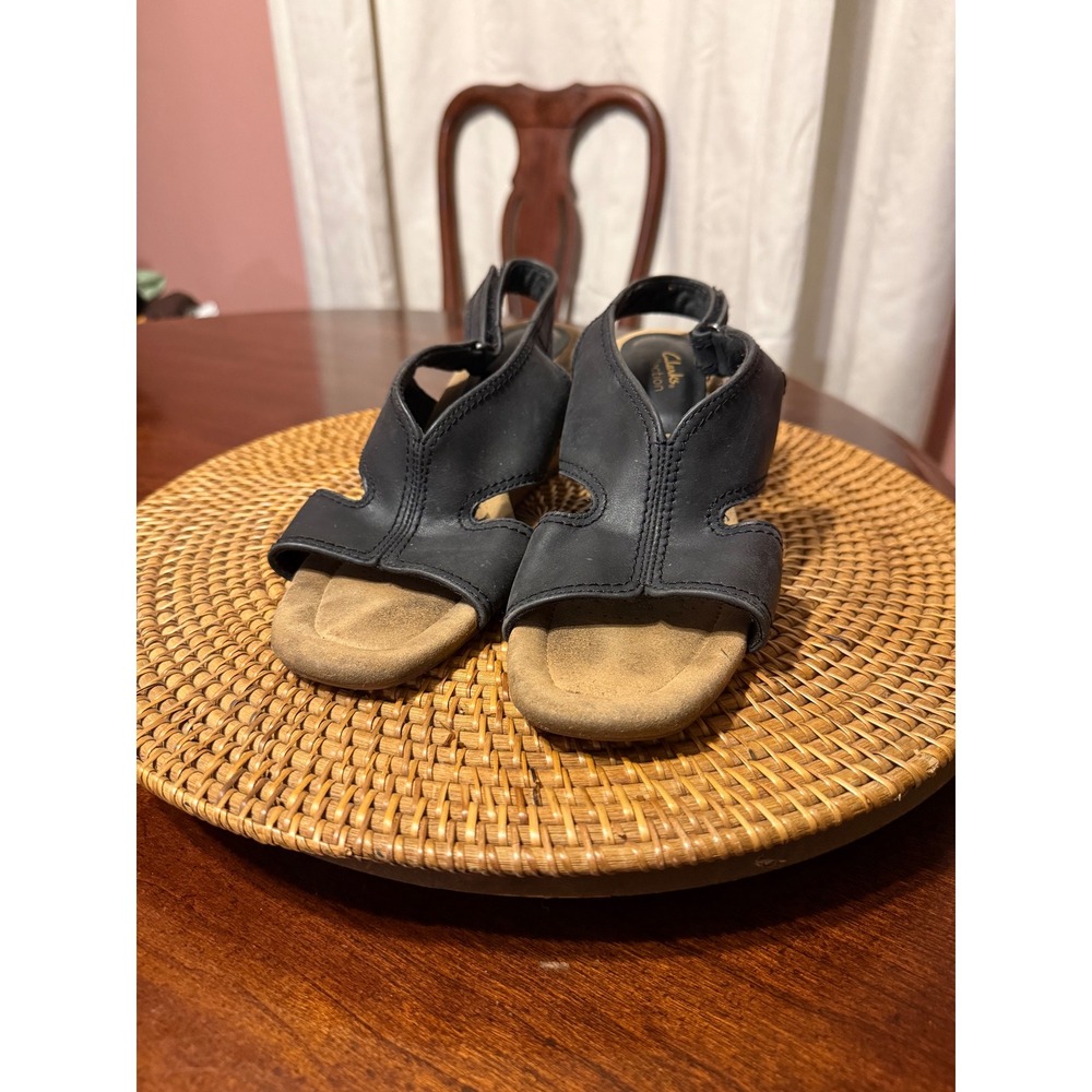 Clarks Collection Black Leather Wedge Sandals Ultimate Comfort Womens 7.5 - Picture 2 of 11